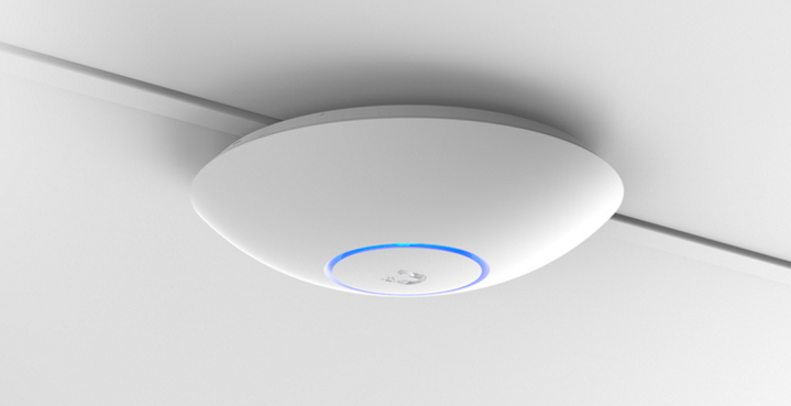 Bộ phát sóng không dây UBIQUITI UniFi UAP-AC -LR