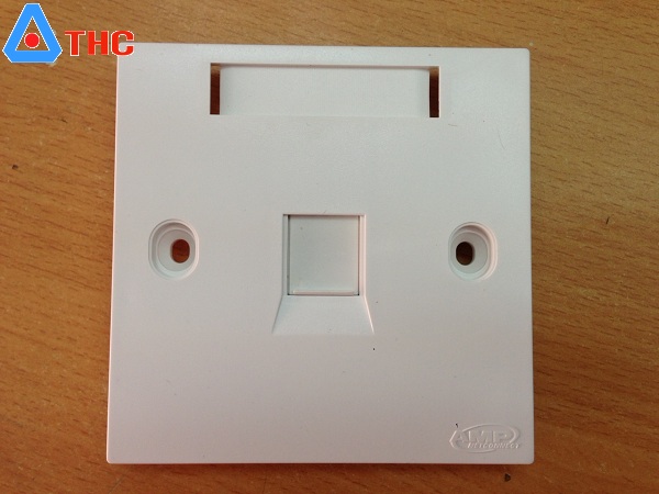 mat%20vuong%20amp%201%20cong%20lap%20am%20tuong%20wallplate.jpg